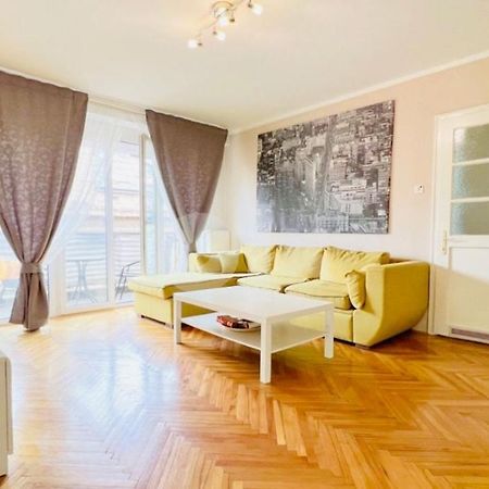 Apartment Baseskija Сараєво Екстер'єр фото